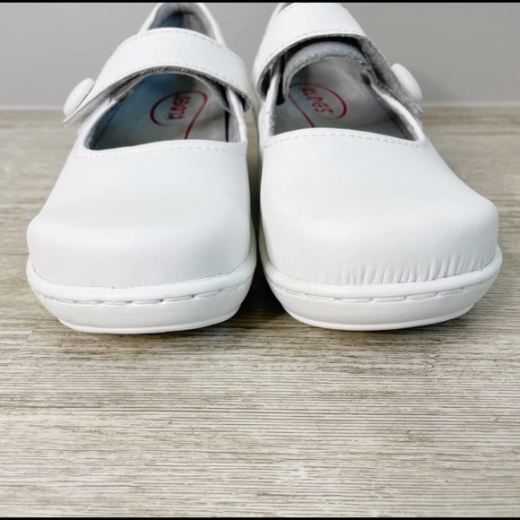 KLOGS Ashley Mary Jane Shoes White 7 Nursing - Picture 3 of 5